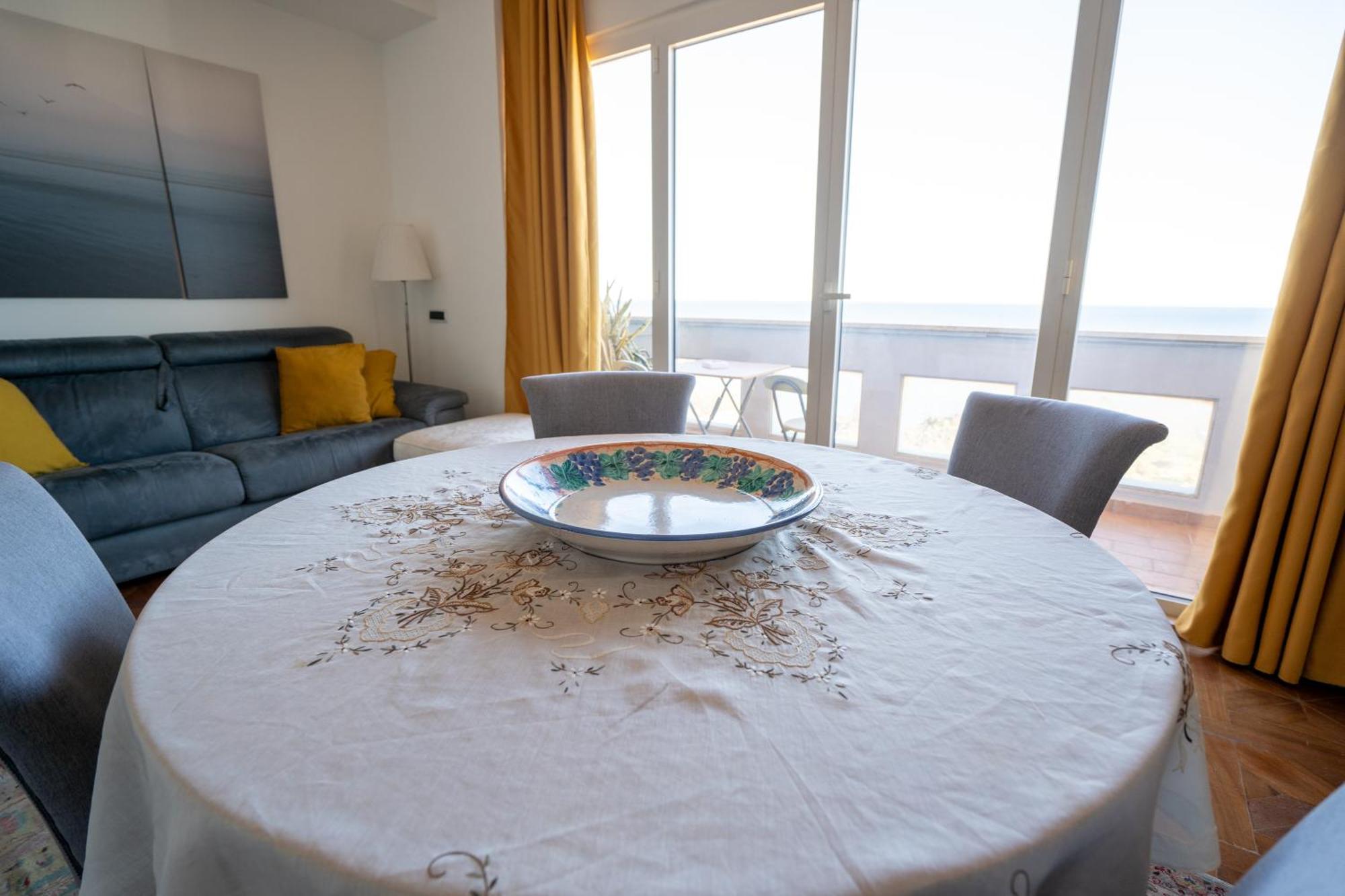Perla Marina Sea View Apartment CTA Eksteriør billede