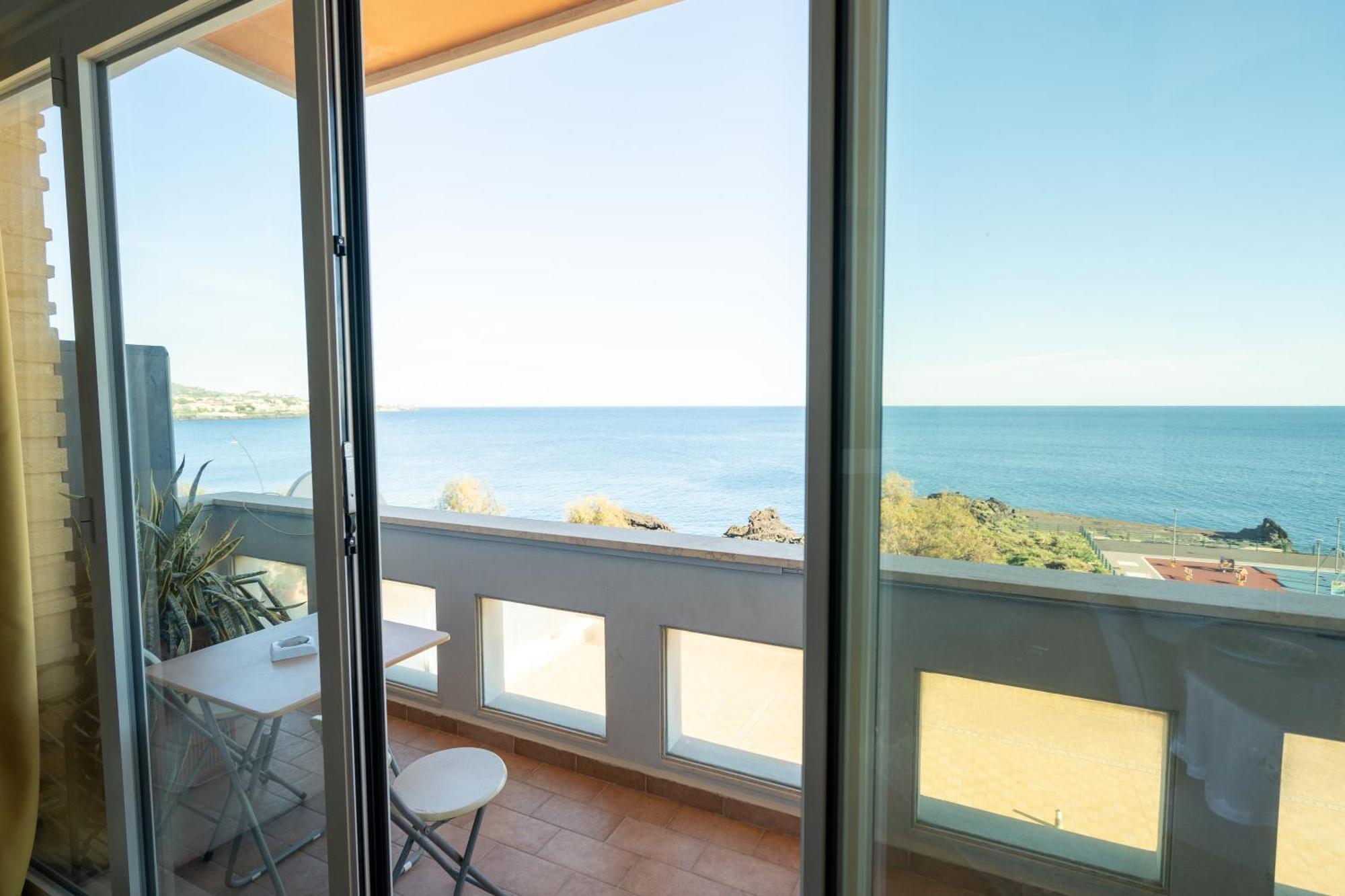 Perla Marina Sea View Apartment CTA Eksteriør billede